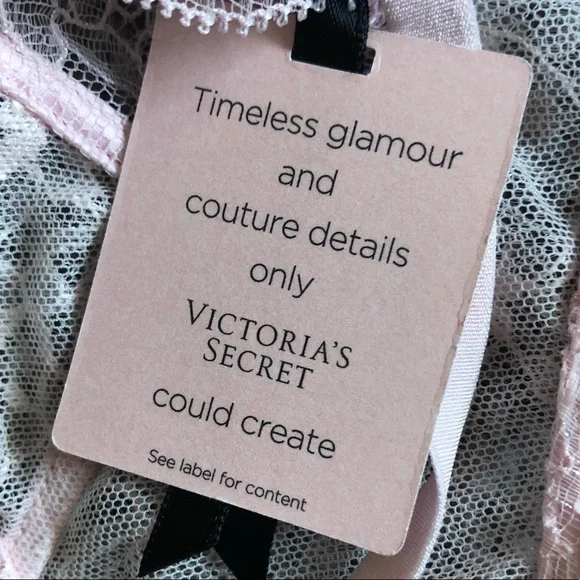 Victoria’s Secret V-String, Size M, New - Picture 7 of 8